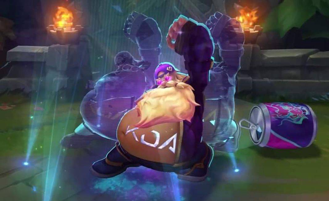 资讯今晚，离钻石只有一步之遥。玩了八个赛季