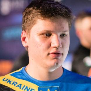 knight：前两次世界赛都比较可惜 而今年想取得圆满成绩