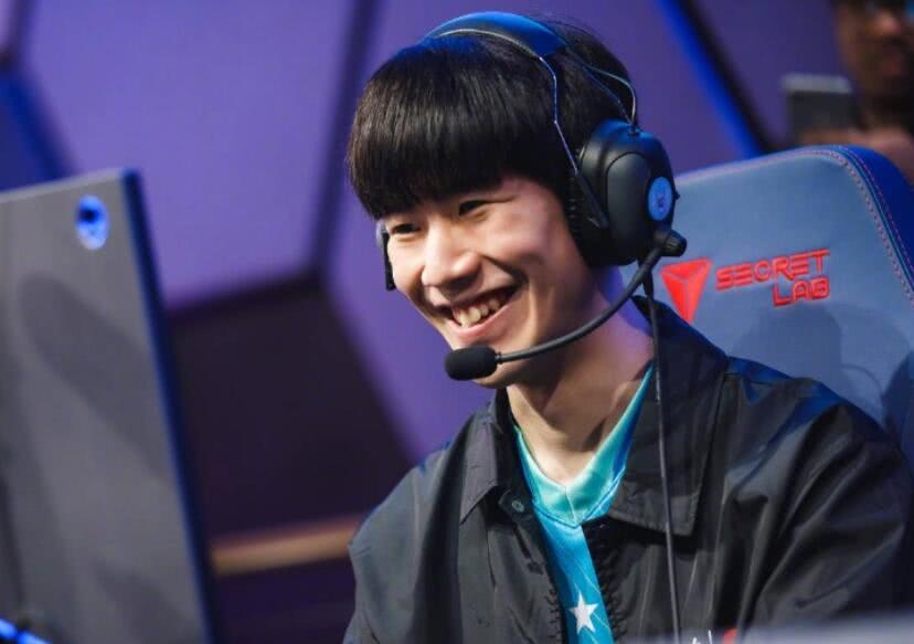 s1mple ：VP和Falcons比赛太辣眼睛