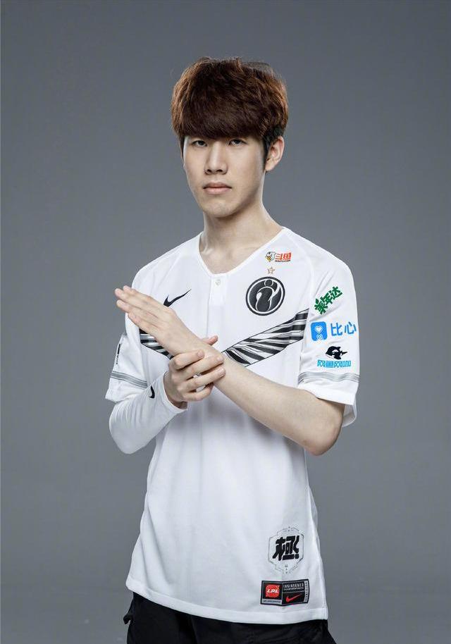 英雄联盟S12小组赛第五日总结：T1、EDG小组一二名出线